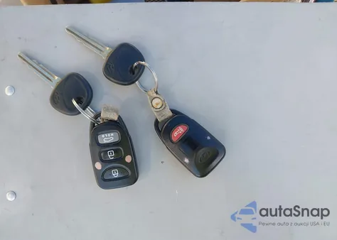 2011 Hyundai Elantra Gls (Ulsan Plant) from USA, damaged, VIN KMHDH4AE7BU097569